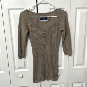 American Eagle 1/2 sleeve crochet top